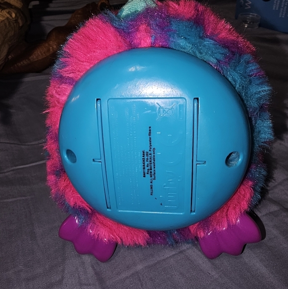 Hasbro Furby Boom 2012 Pink Blue Teal with Hearts A6806 Interactive Work… - Picture 3 of 4